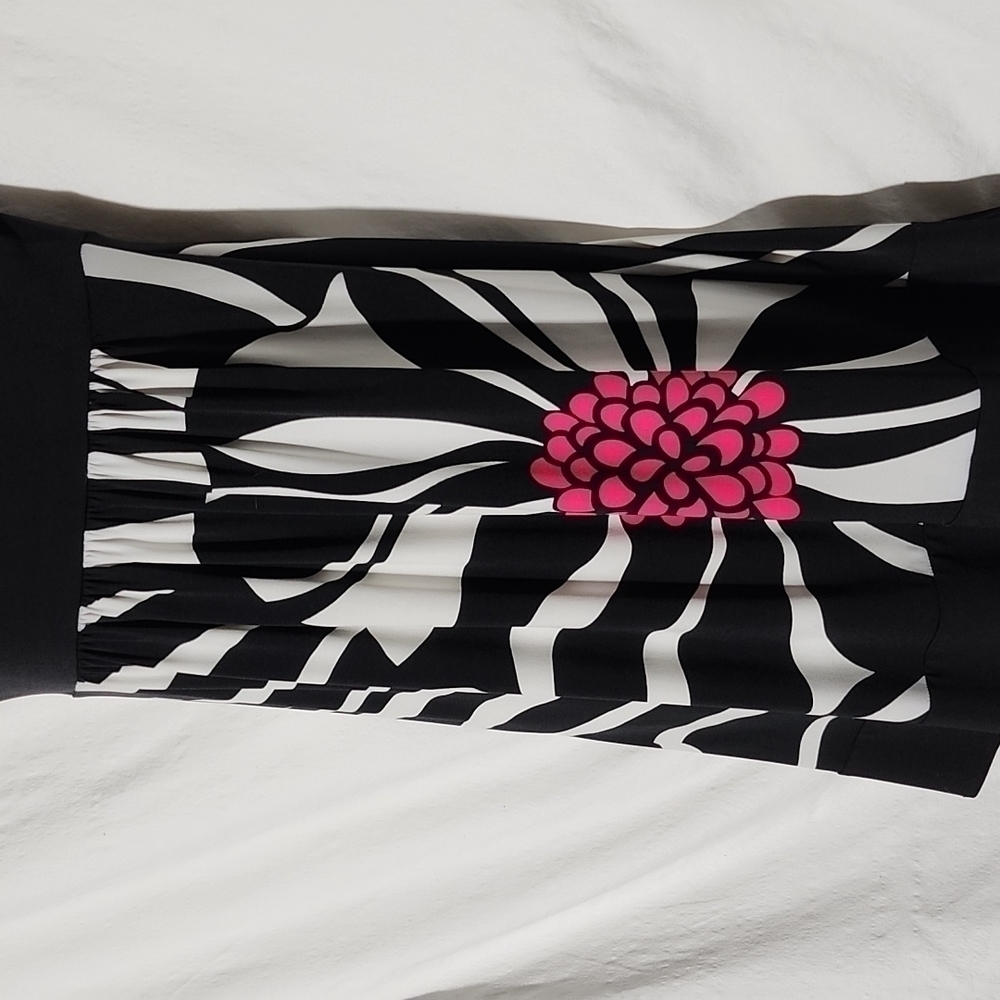 New Directions Bold Zebra Print Dress with Pink Flower | Size 4 - Picture 4 of 8